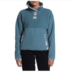 *NWT* The North Face Liberty Quarter Snap Pullover, Mallard Blue